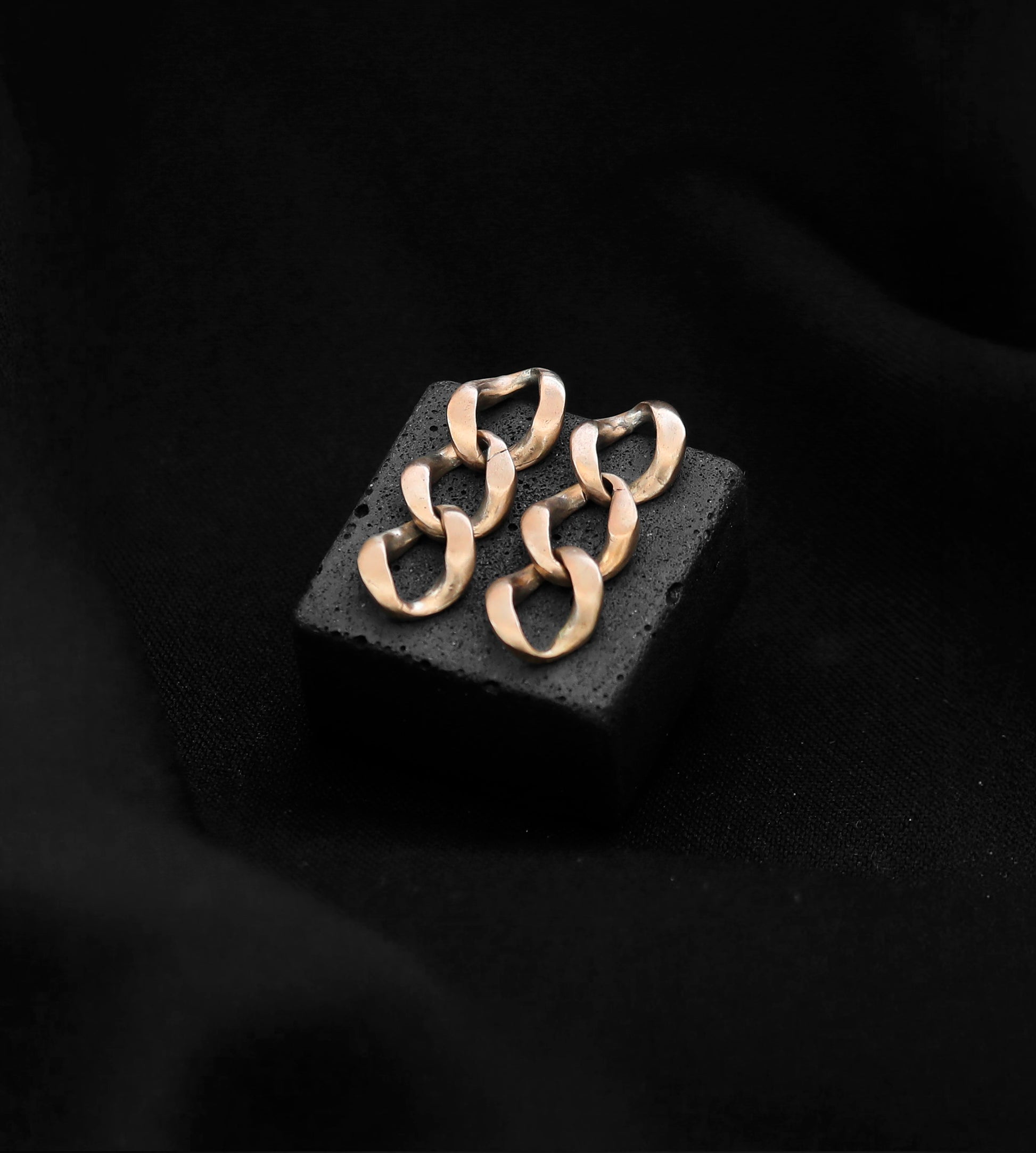 Brinco Babilônia - Bronze