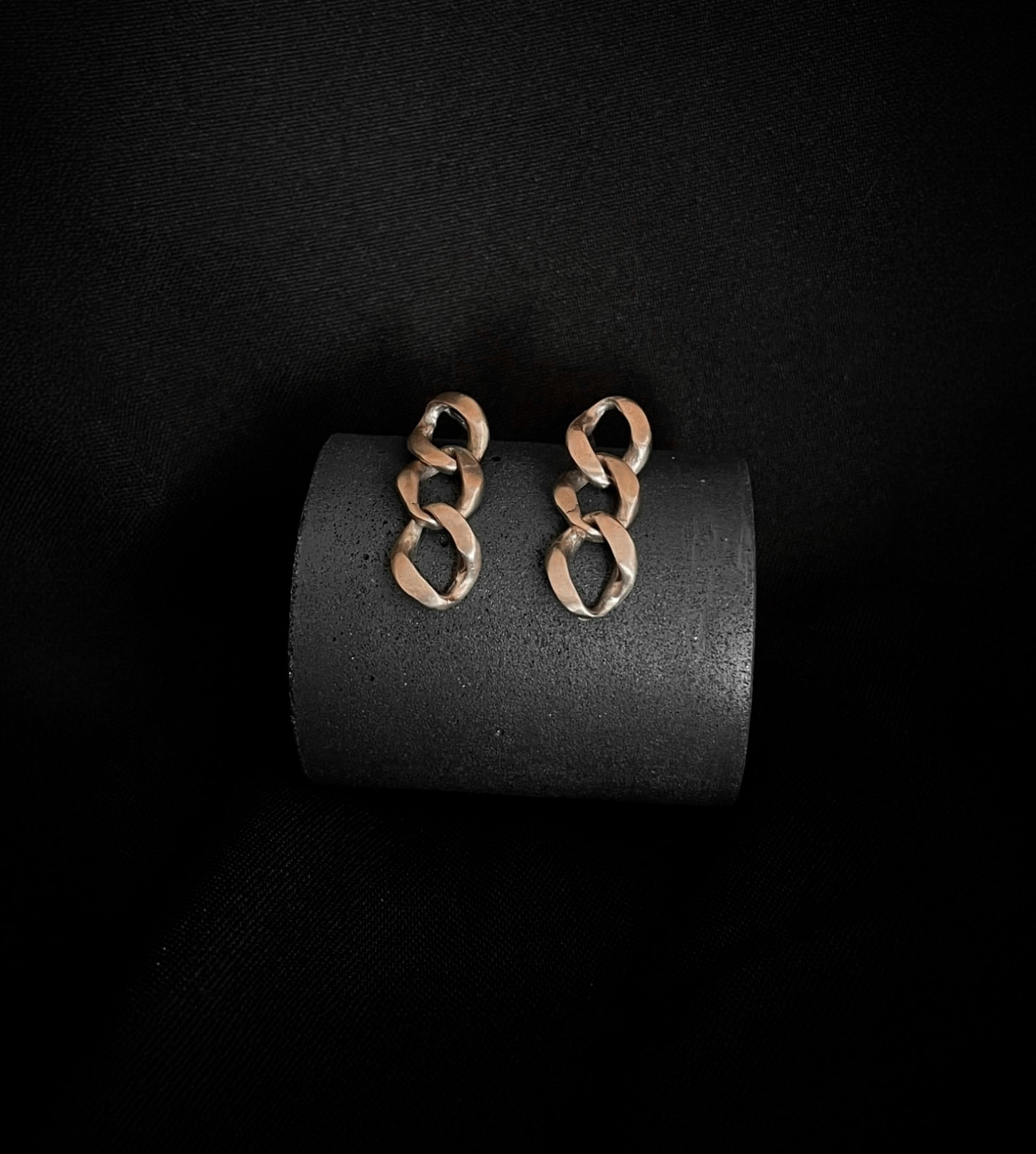 Brinco Babilônia - Bronze